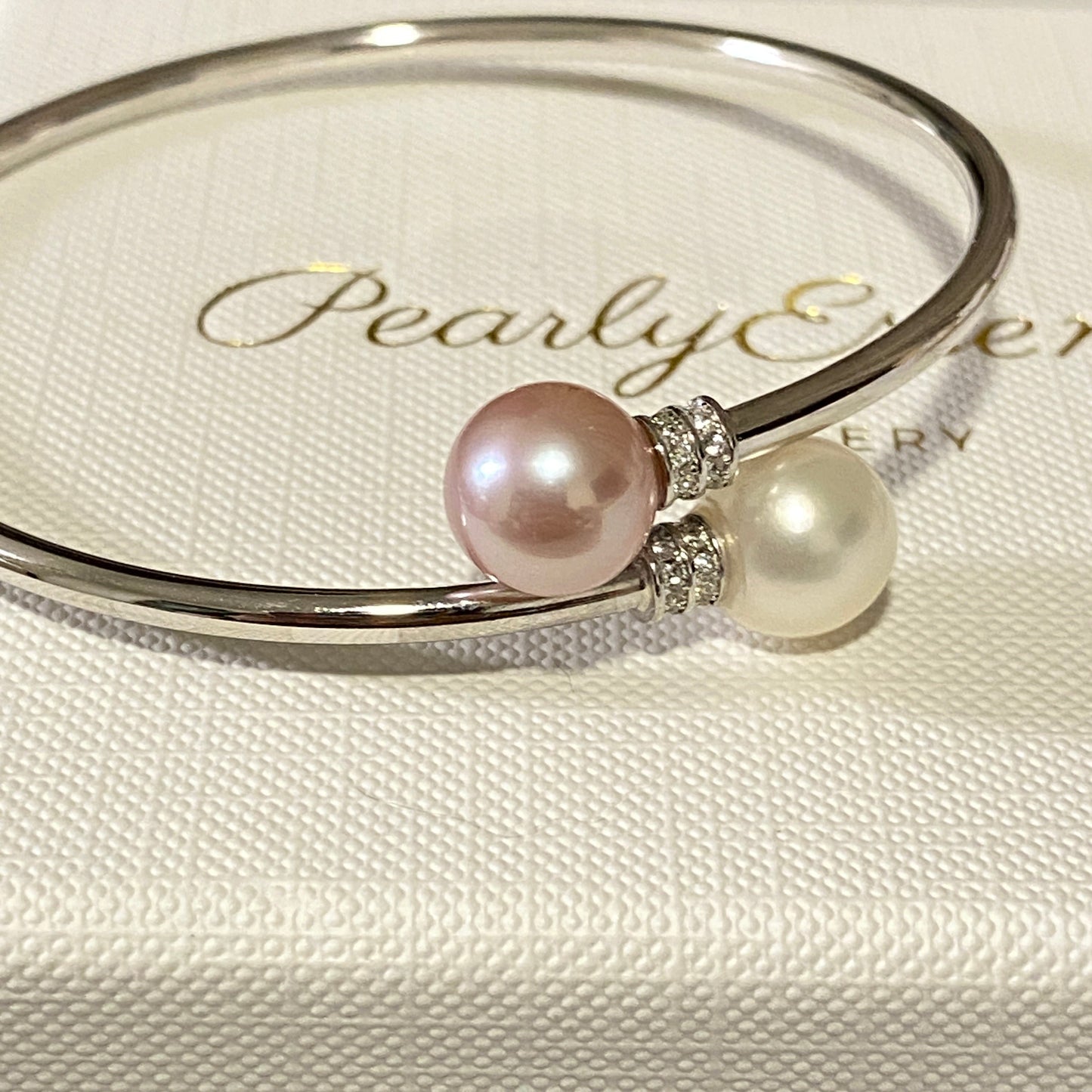 (Pre-order) Simple Double Freshwater Pearl Bracelet - Silver