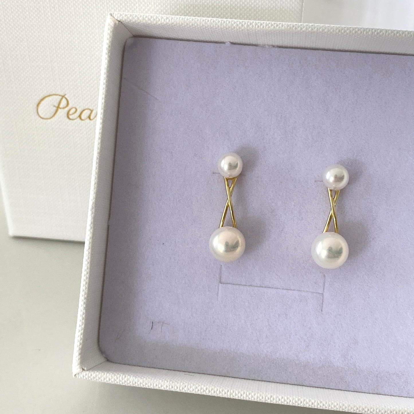 Cross-over Freshwater Pearl Earrings FESG6287
