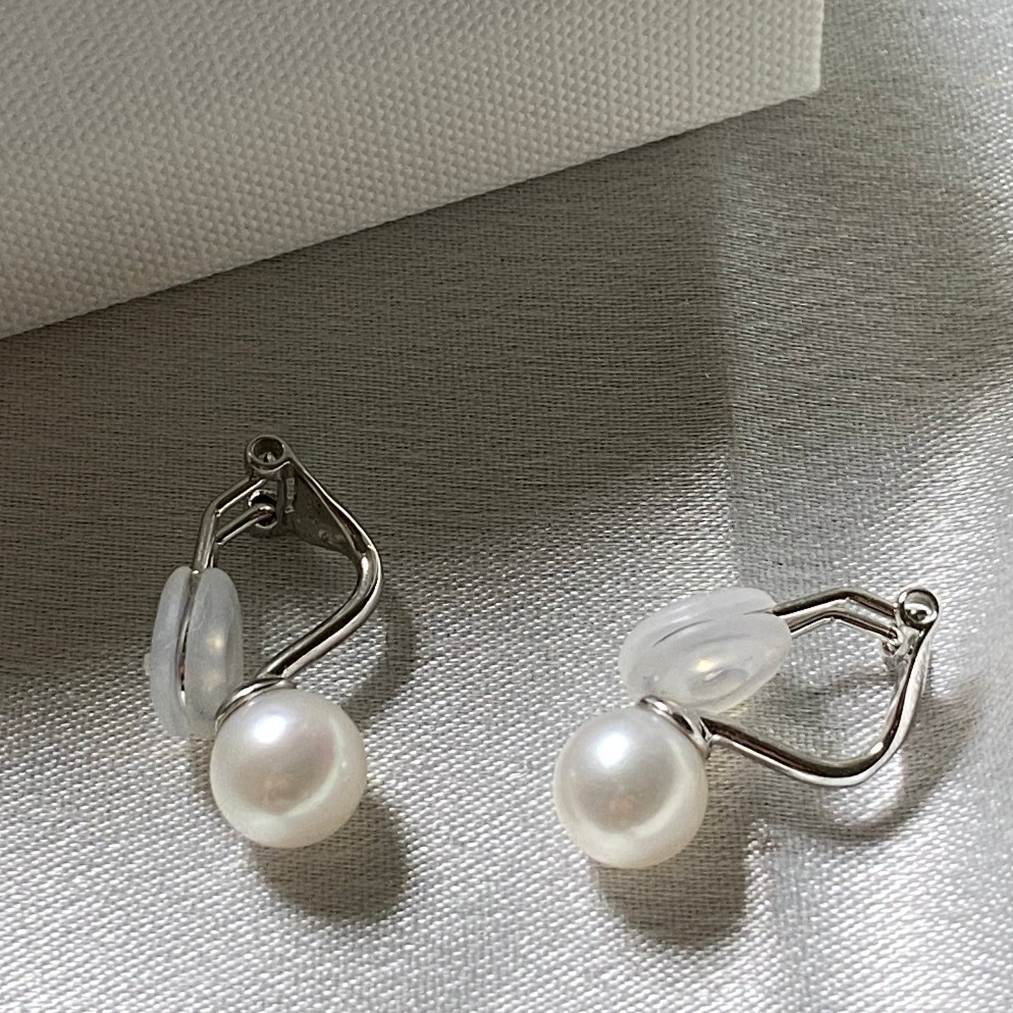 Classic Freshwater Pearl Earring Clips FECZ7580