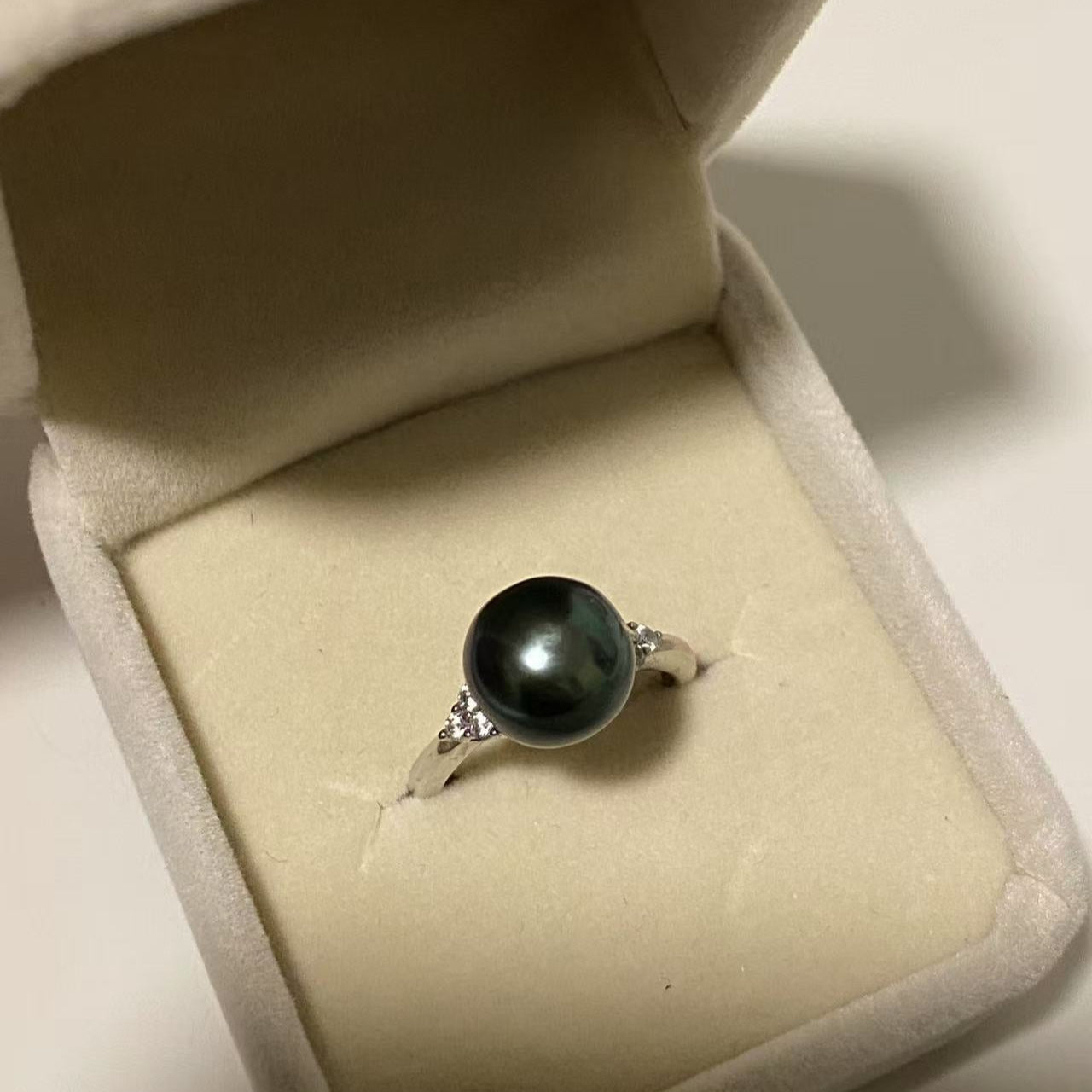 10-11mm Minimalist Tahitian Pearl Ring TRS1050