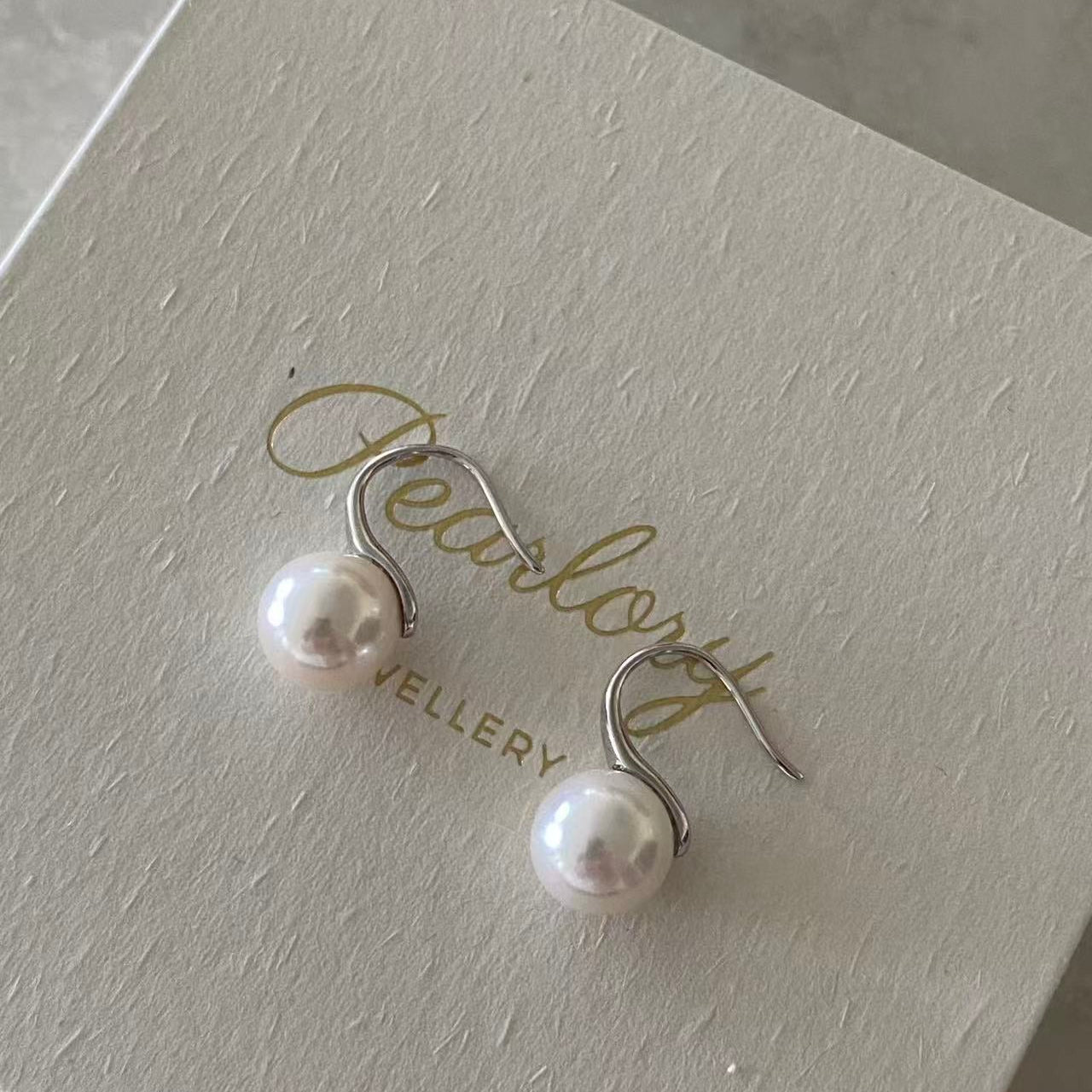 11mm Classic Aurora Freshwater Pearl Earrings