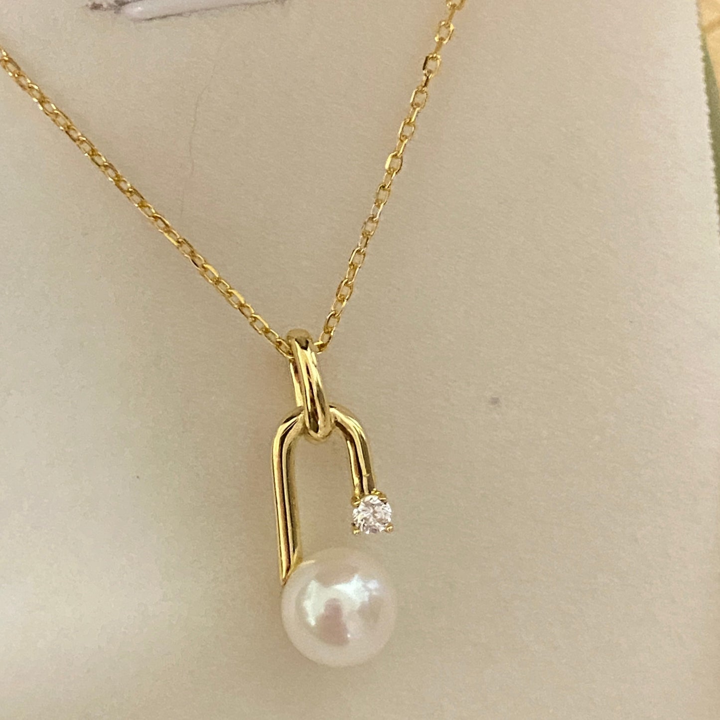 (Pre-order) Pin Style Freshwater Pearl Necklace FNSG0750