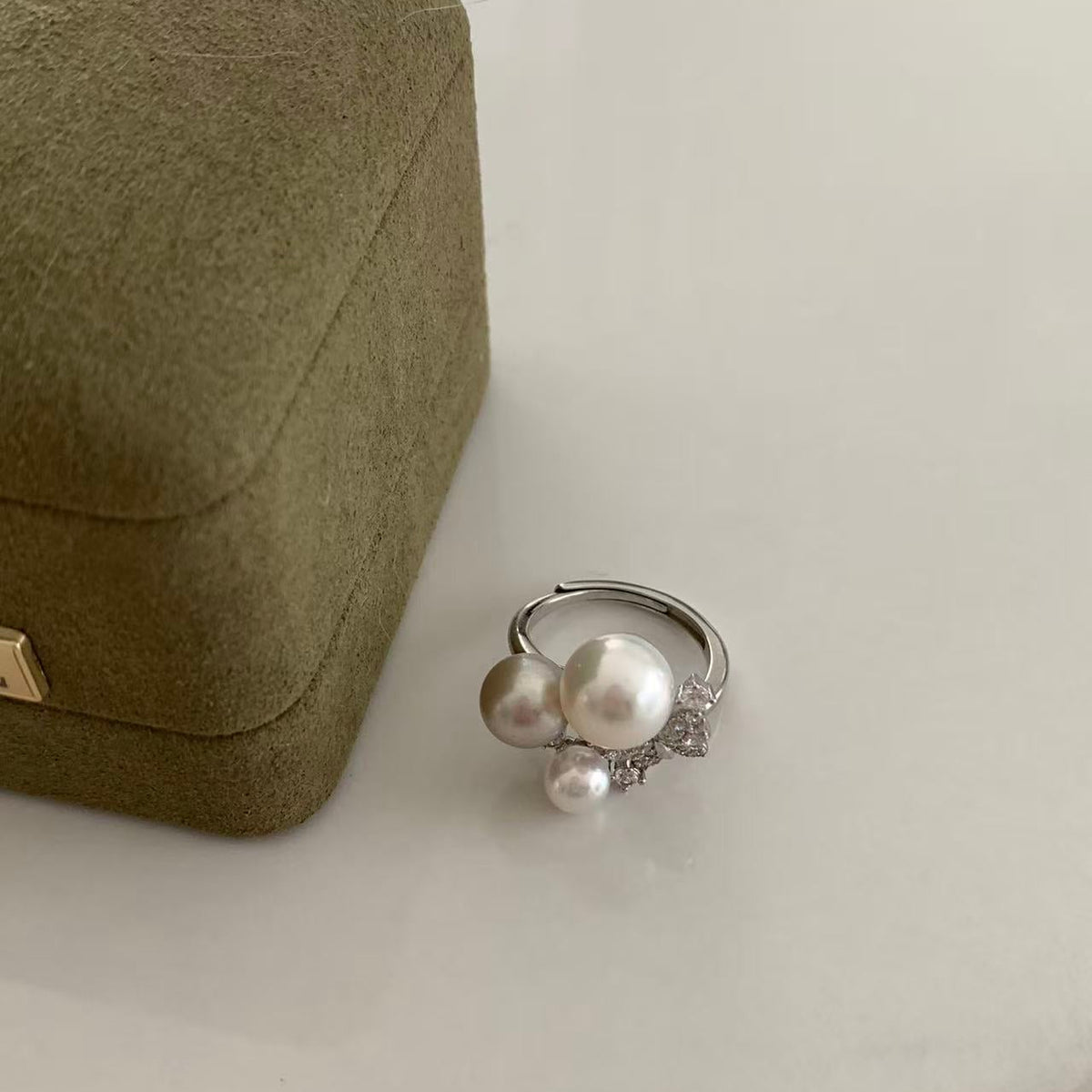 Australian South Sea Three-Pearl Butterfly Ring
