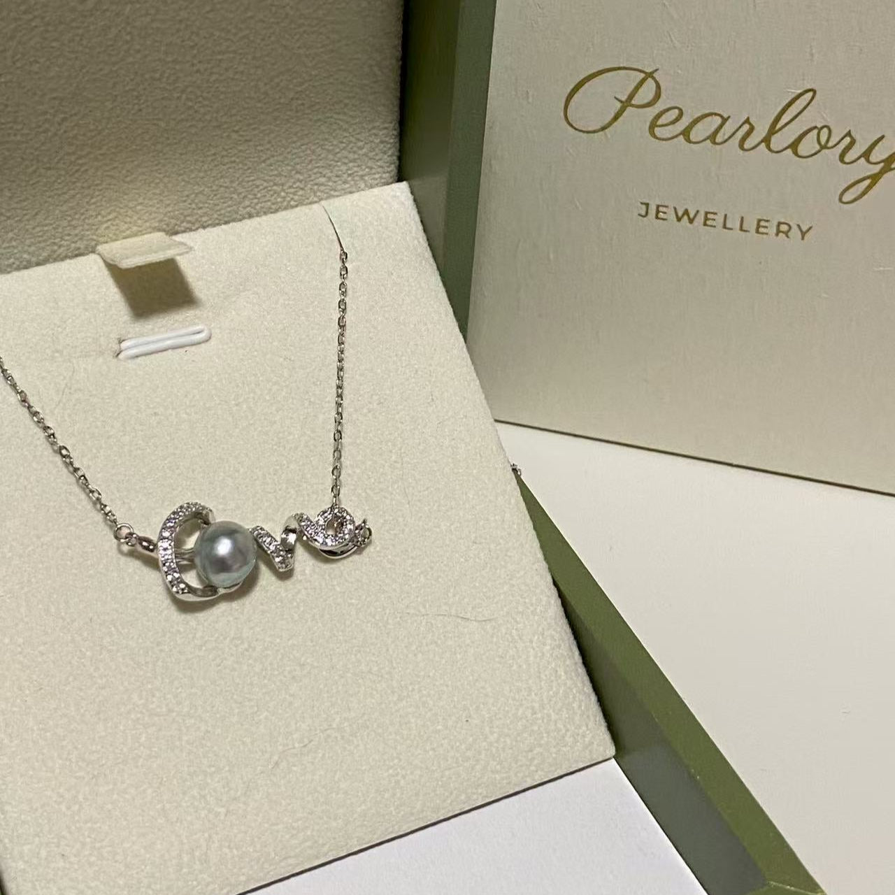 “Love“ Akoya Gray Pearl Necklace AGNS7580