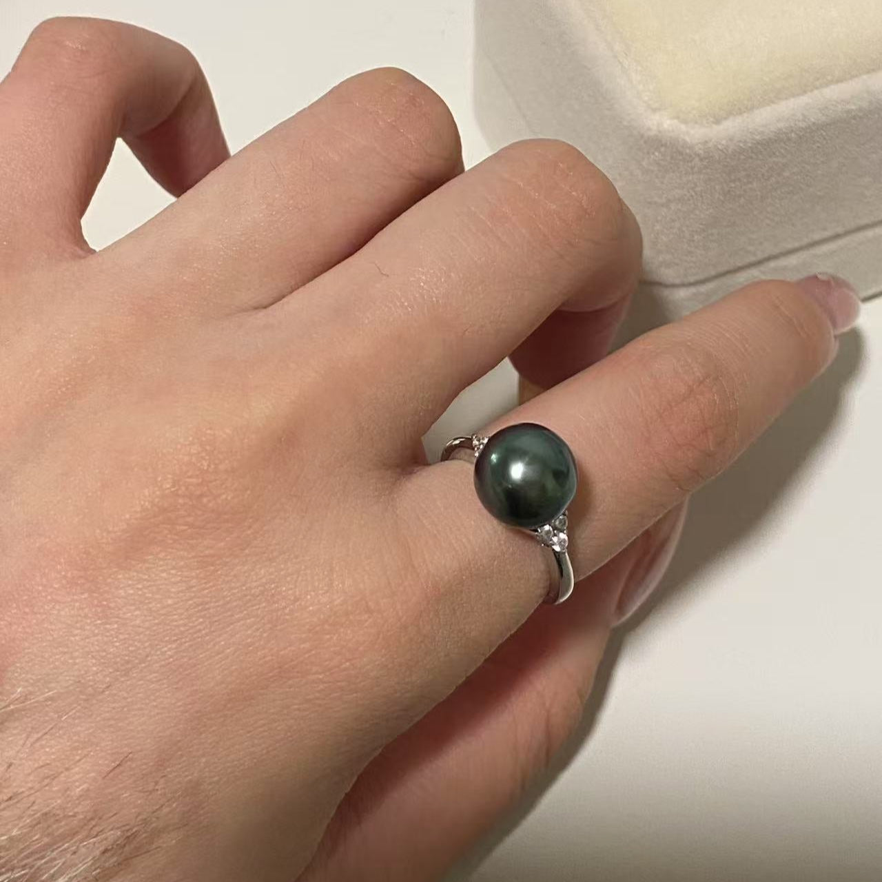 10-11mm Minimalist Tahitian Pearl Ring TRS1050