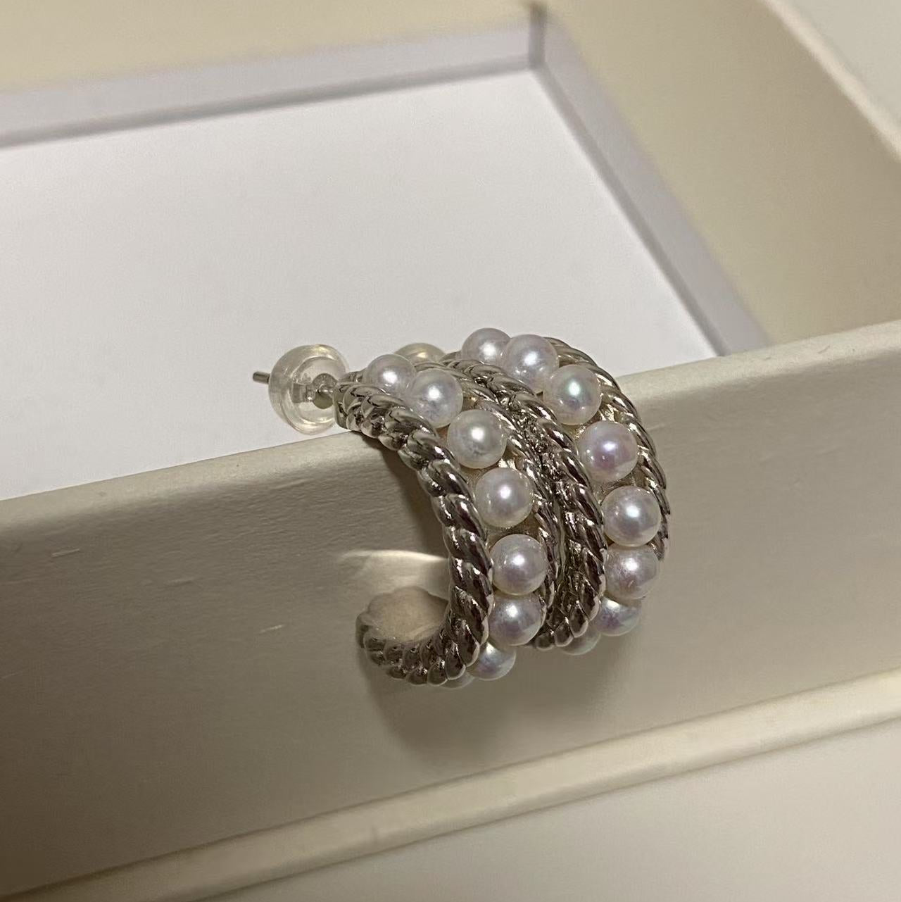 French Twist Freshwater Pearl Earrings FES0350