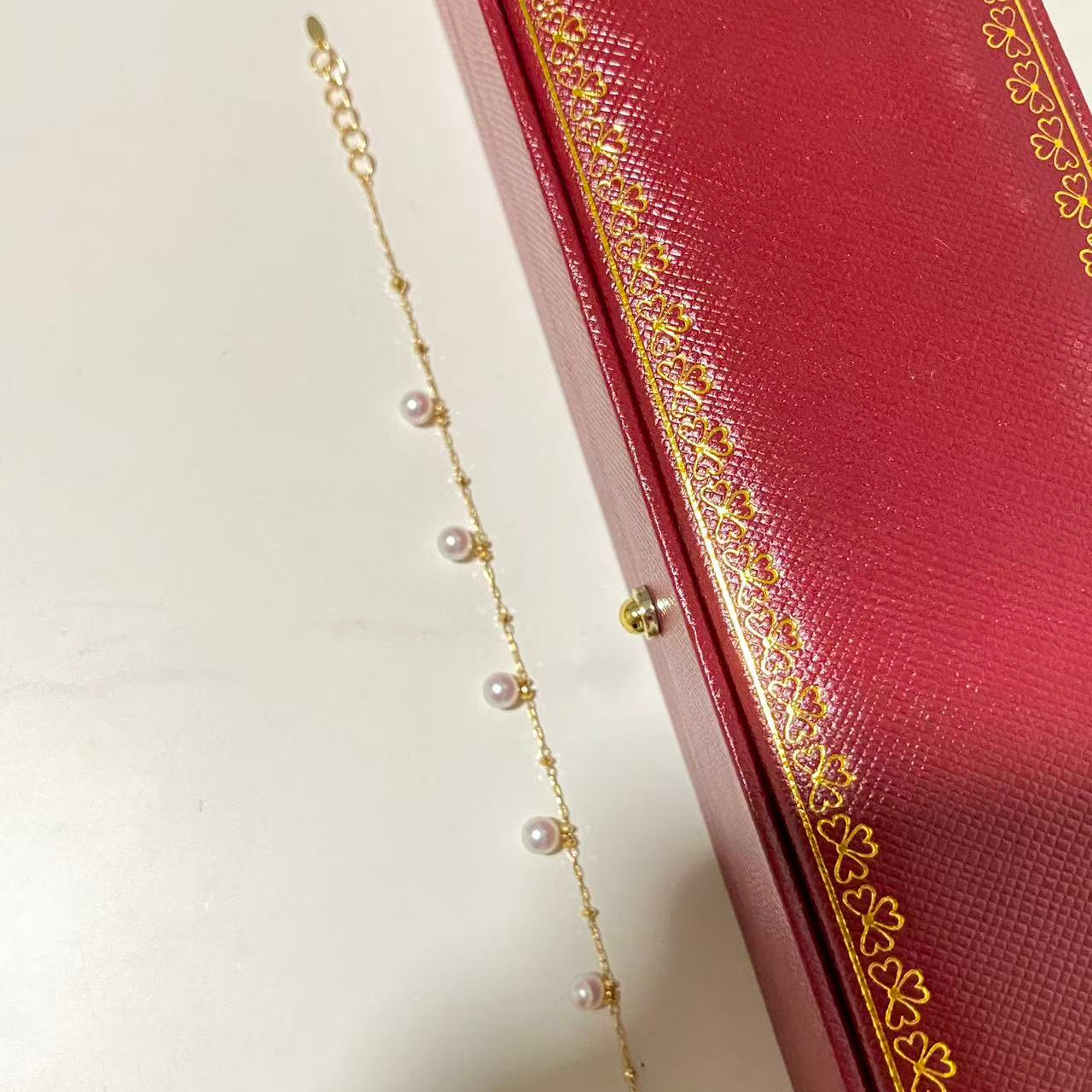 4mm 18k Gold Starry Akoya Pearl Bracelet AB18K0400