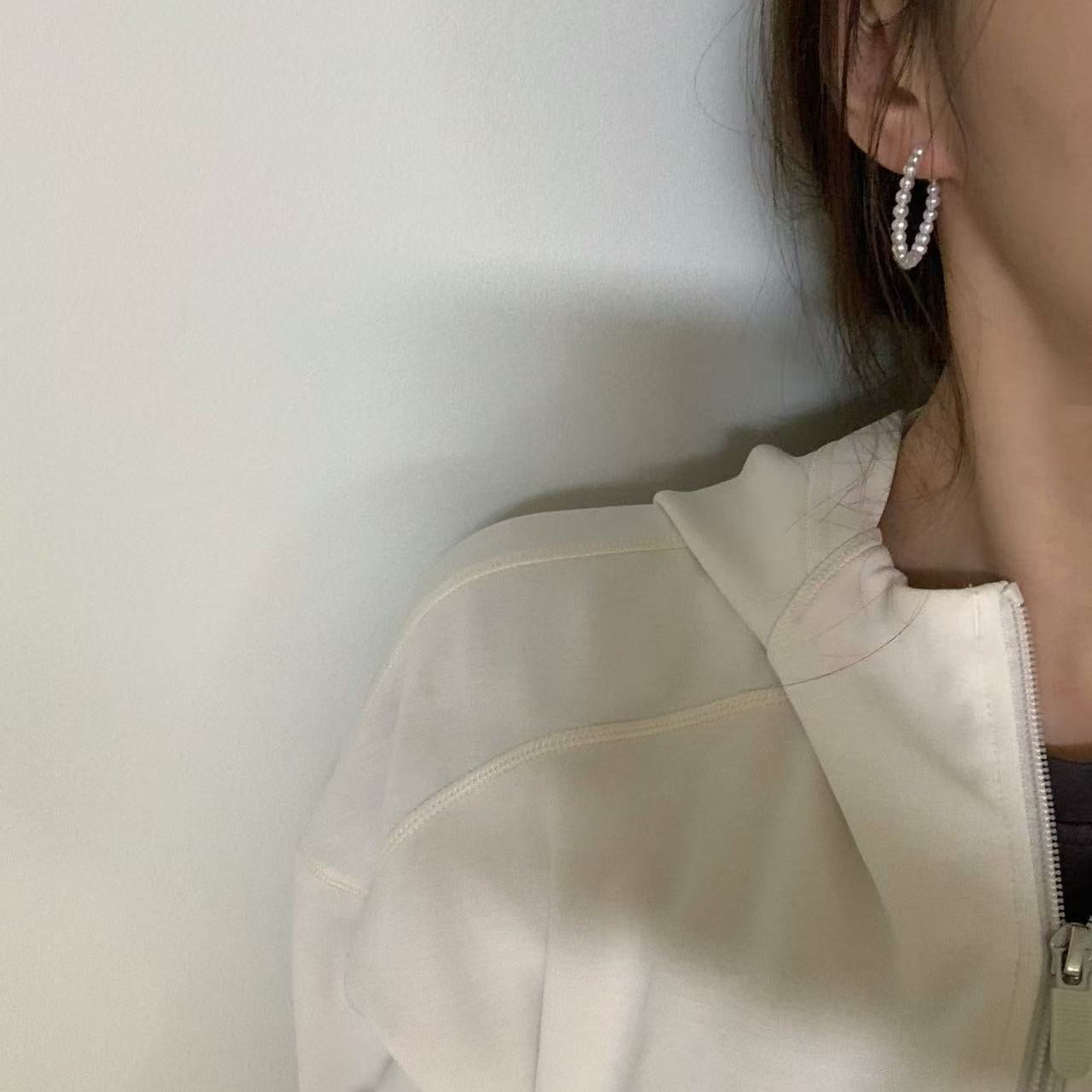 4mm Aurora Freshwater C-Shaped Earrings