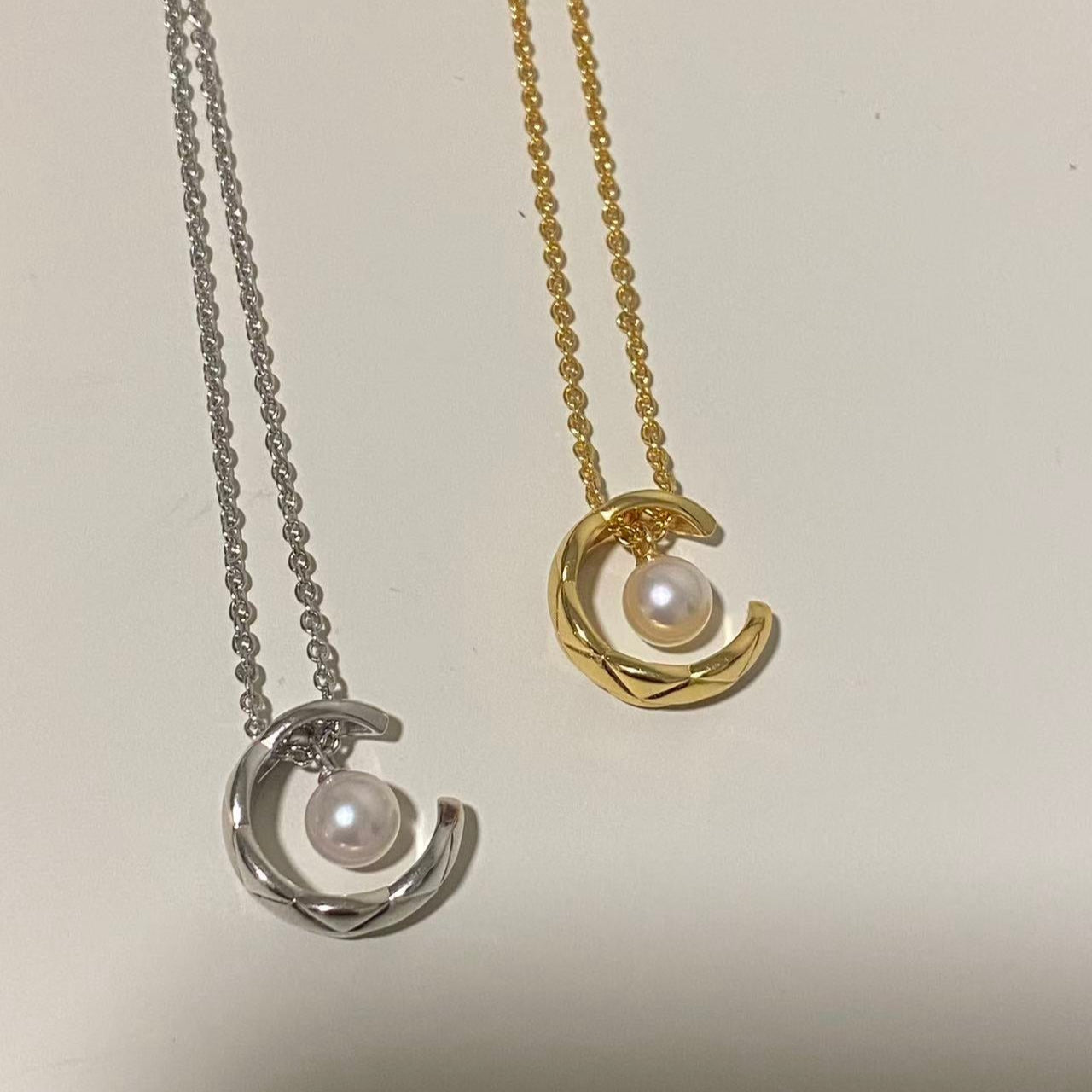 6-6.5mm Akoya Moonlight Treasure Box Pearl Necklace - Silver/Gold