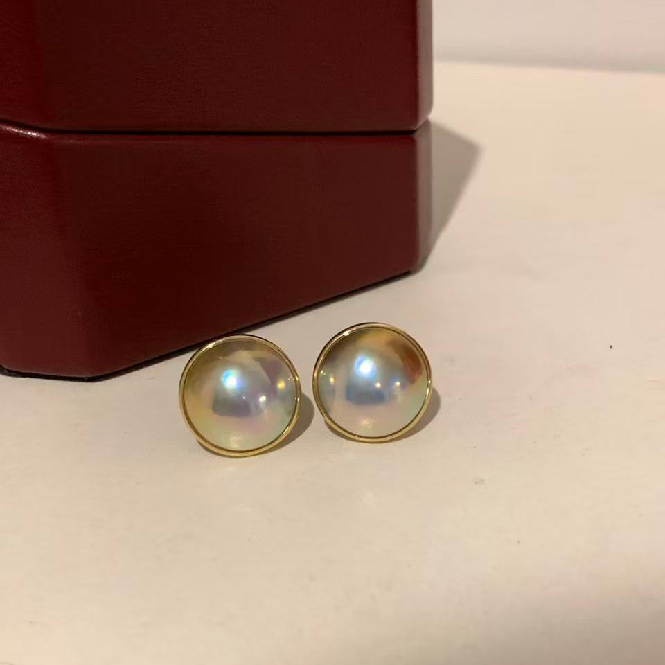18K Gold Japan Mabe Pearl Stud Earrings