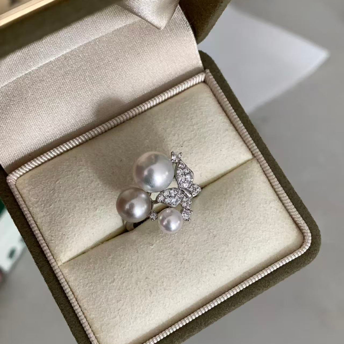 Australian South Sea Three-Pearl Butterfly Ring
