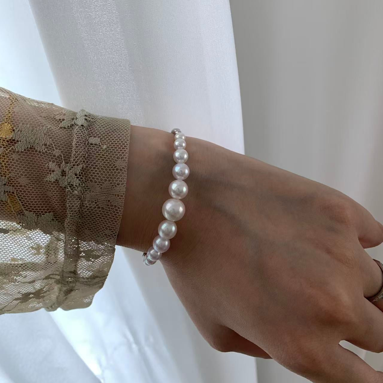 18K White Gold Aurora Crescent Freshwater Pearl Bracelet