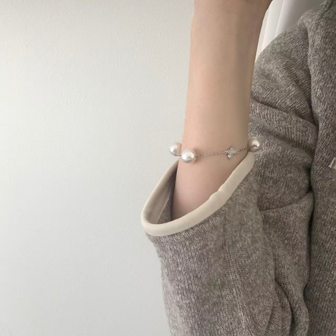 9-11mm Butterfly South Sea Pearl Bracelet