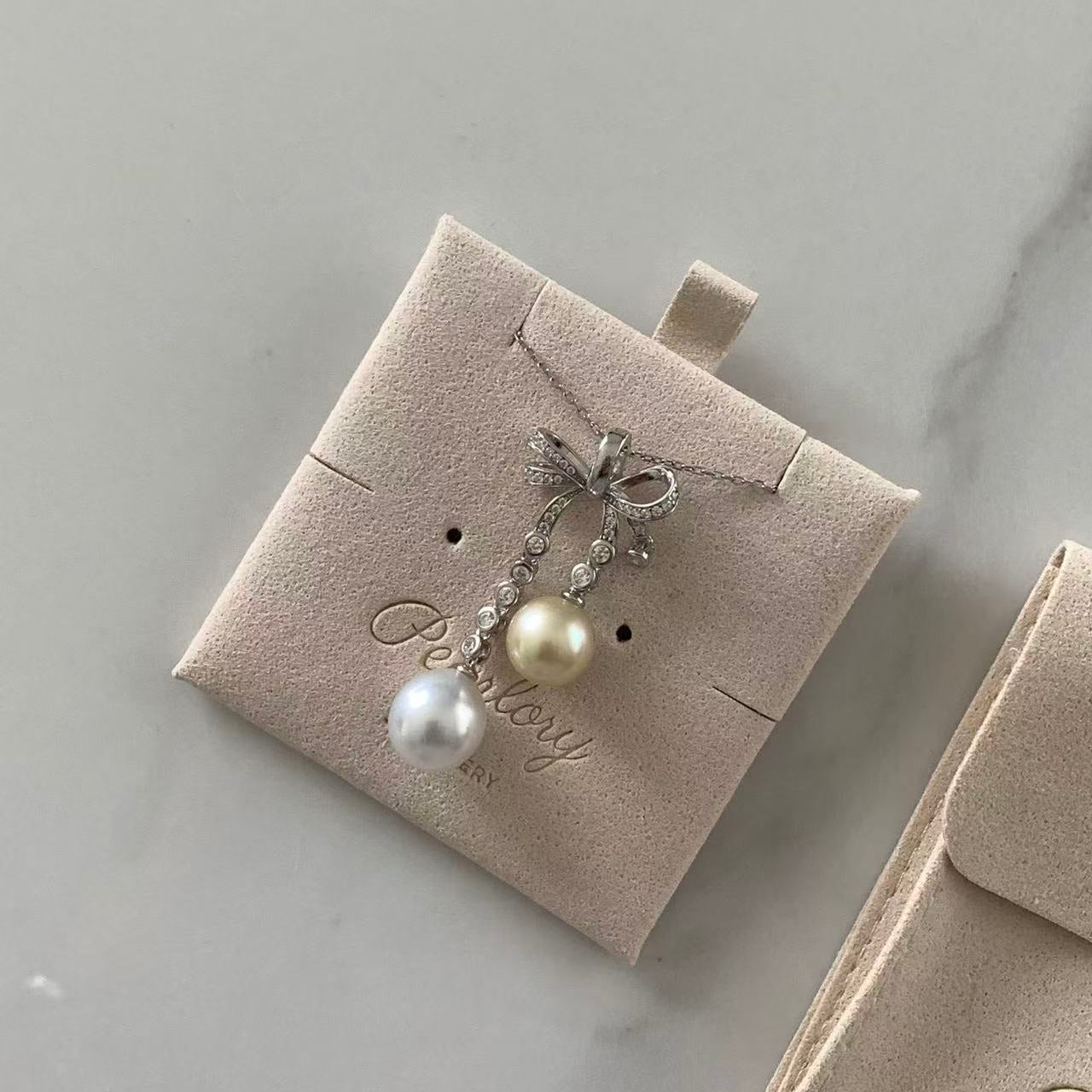 9-11mm Twin Pearl Bow Necklace