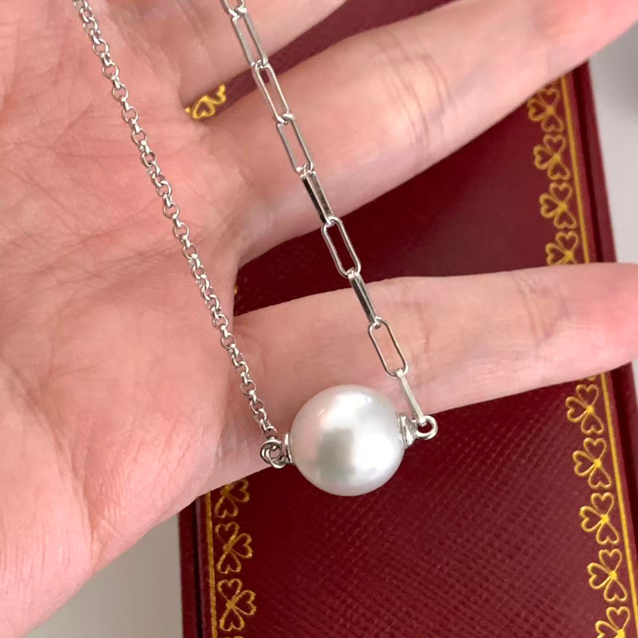 Modern Australian South Sea Pearl AB Chain
