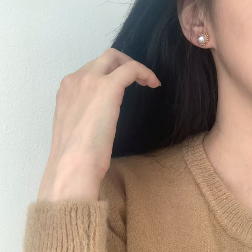 18K Gold Akoya Sunflower Stud Earrings