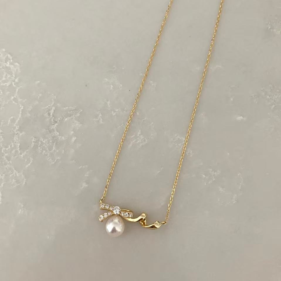 8mm Golden Bow Akoya Pearl Necklace