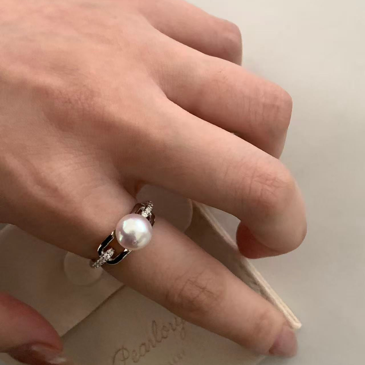 Aurora Paperclip Akoya Pearl Ring