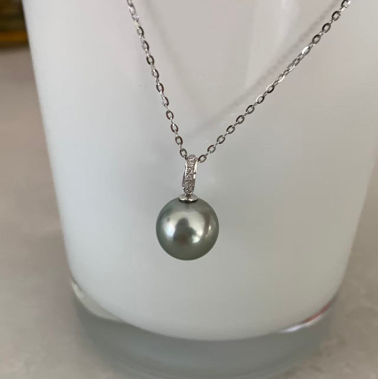 11mm 18K Gold Light Green Tahitian Pearl Necklace