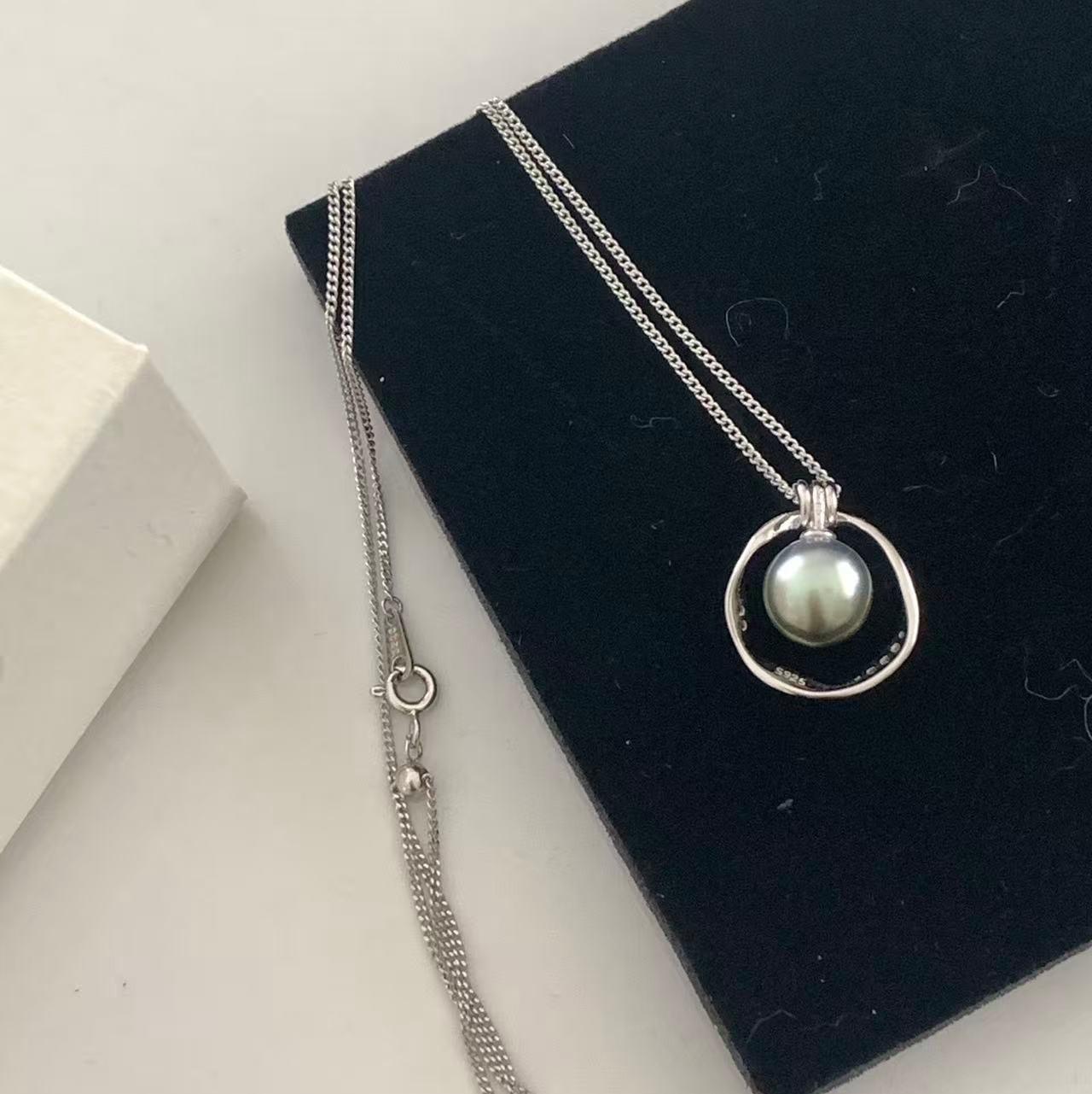 Interlocking Circle Tahitian Pearl Necklace