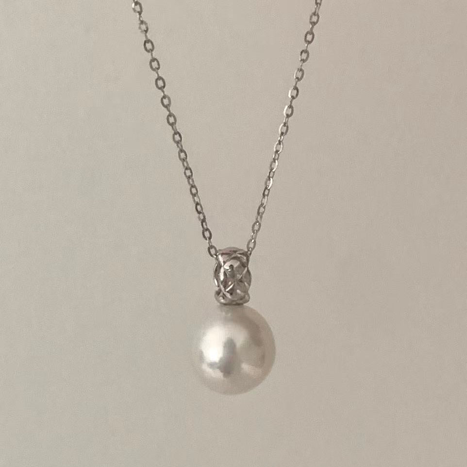 18K Gold Diamond Pattern Australian South Sea Necklace