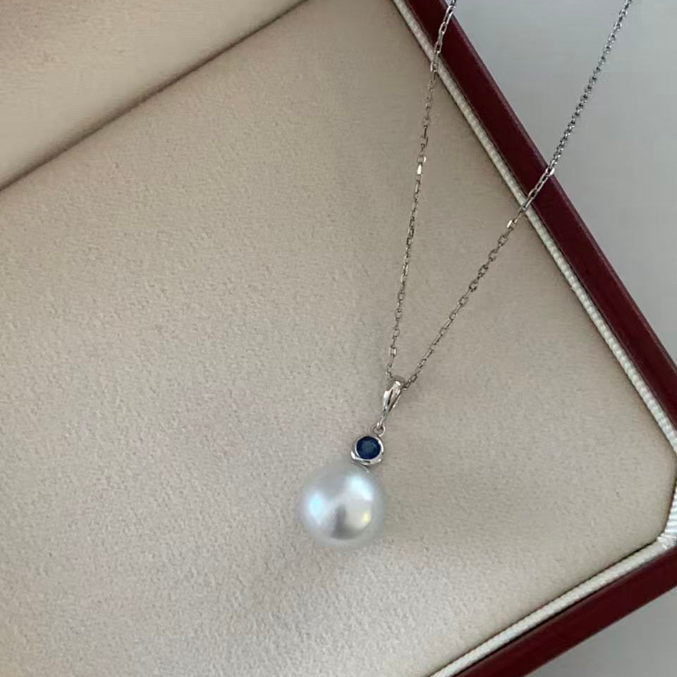 18K Gold Sapphire Australian South Sea Pearl Necklace