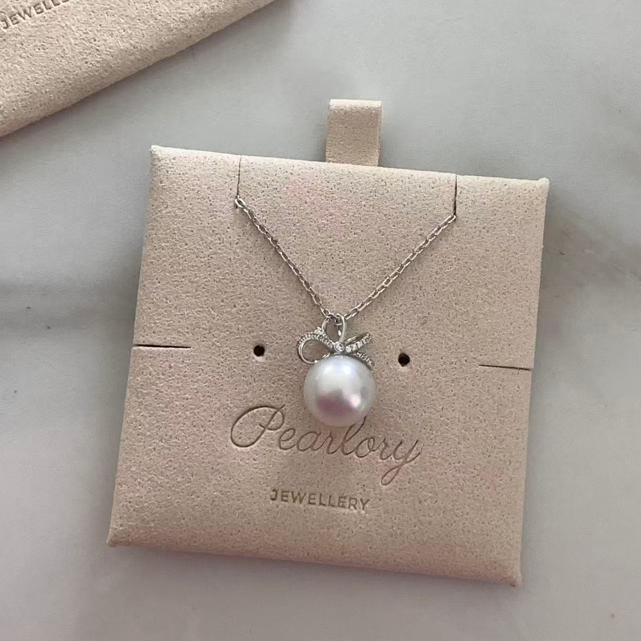 18K Gold Bow Australian South Sea Pearl Necklace