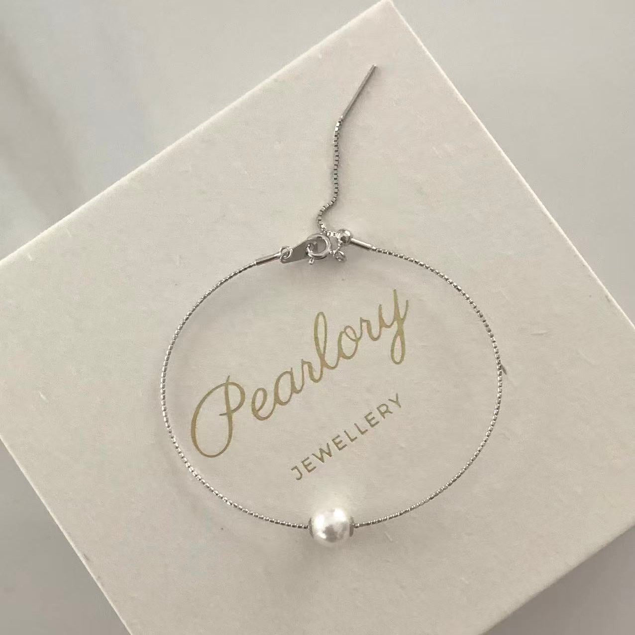 Akoya Pearl Minimalist Bracelet