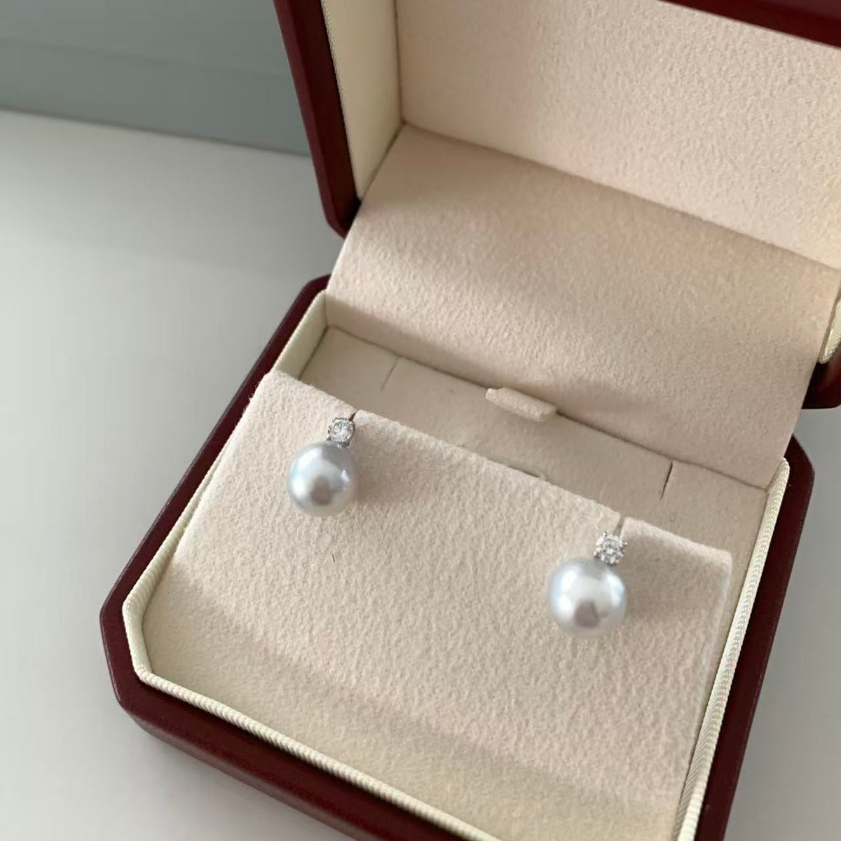 8.5mm ClassicDiana Australian South Sea Pearl Stud Earrings