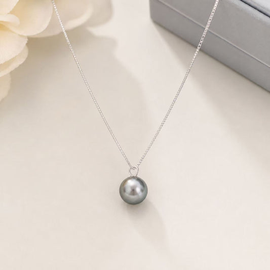 18K Gold Very Simple Tahitian Pearl Necklace