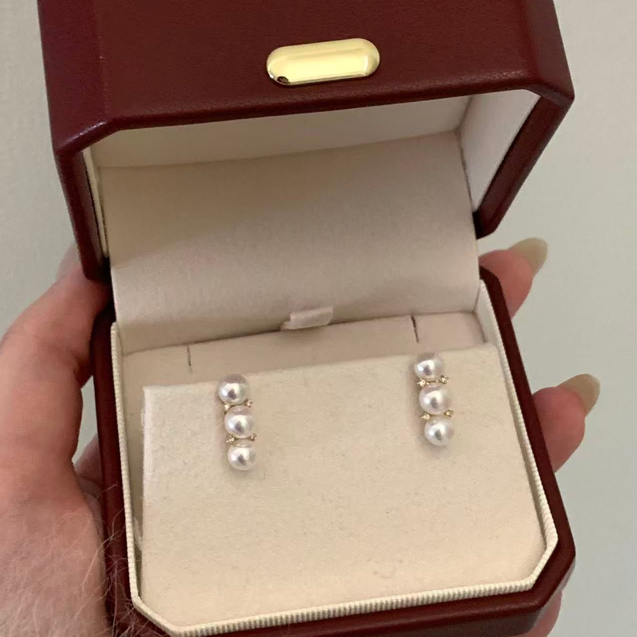 18K Gold Akoya Pearl Pea Stud Earrings