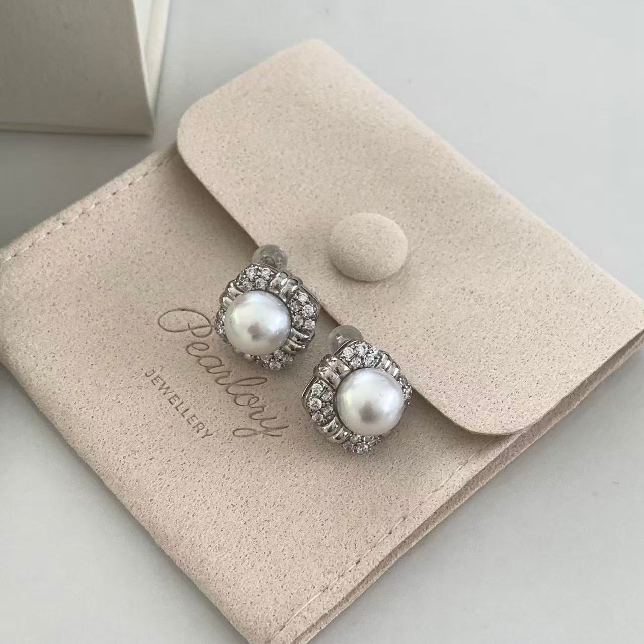9-10mm Vintage Australian South Sea Pearl Earrings