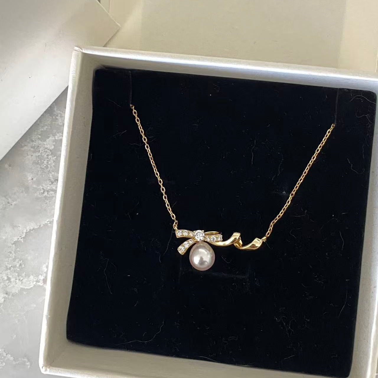 8mm Golden Bow Akoya Pearl Necklace