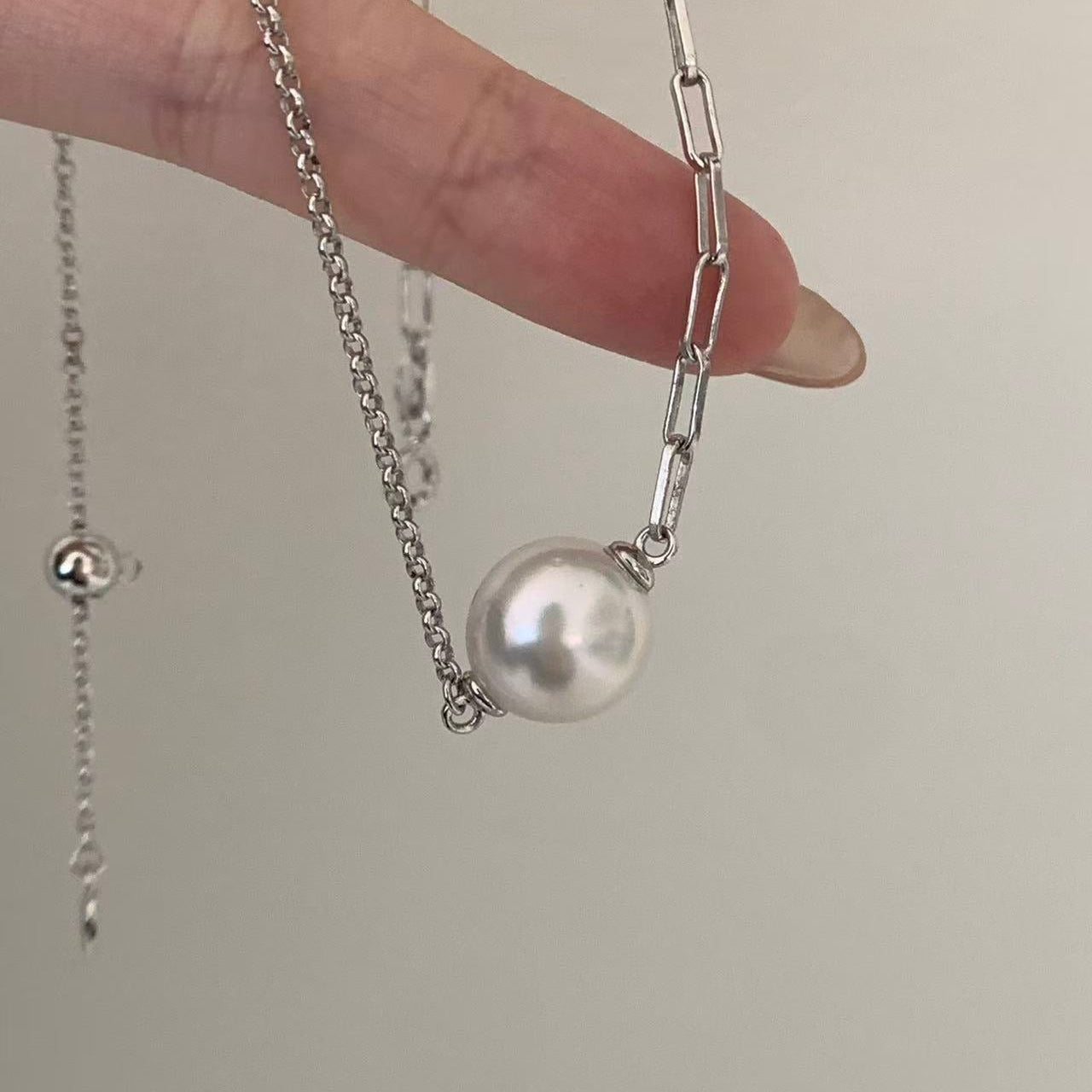 Modern Australian South Sea Pearl AB Chain