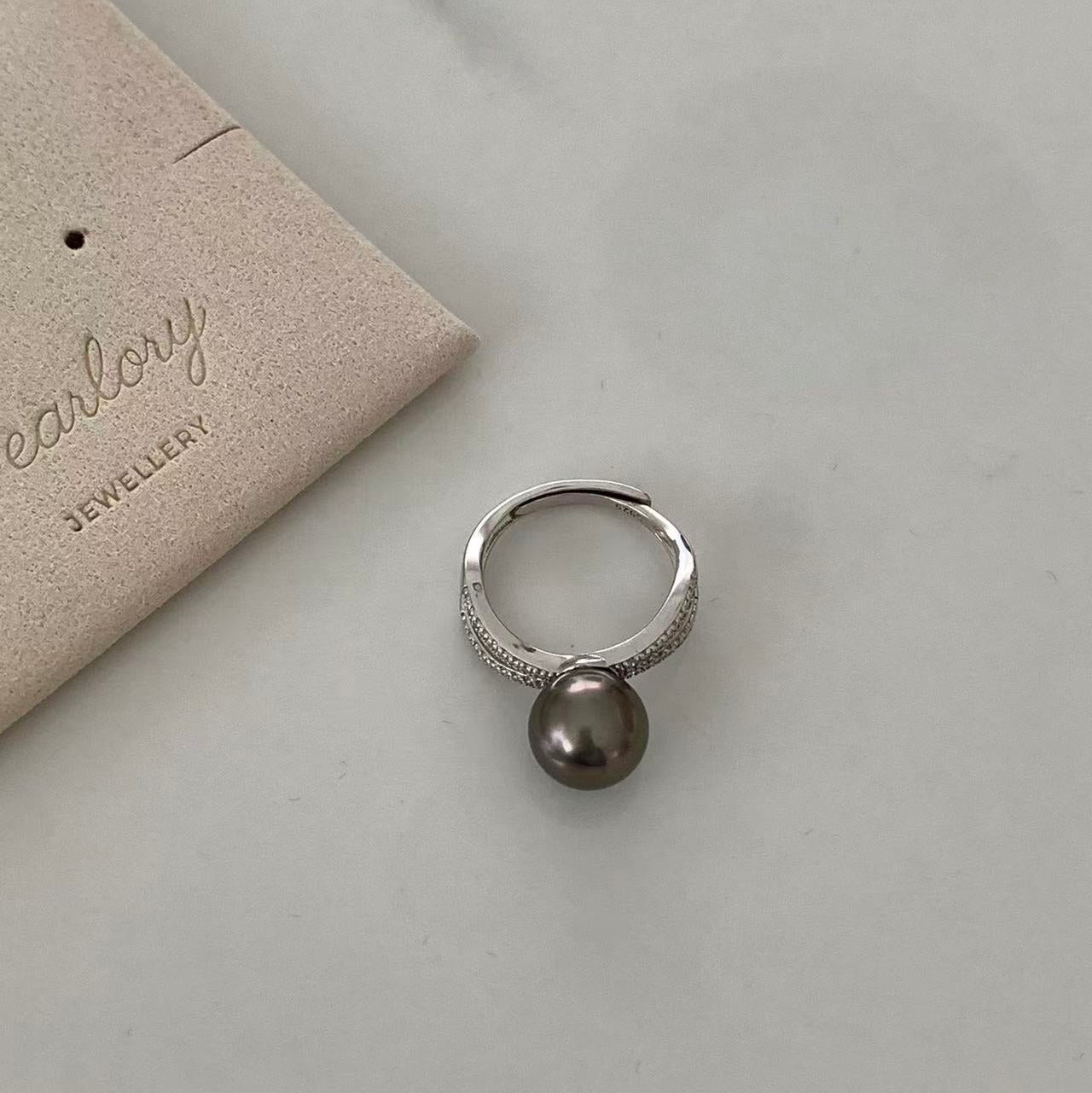 9-10mm Minimalist Streamline Tahitian Pearl Ring