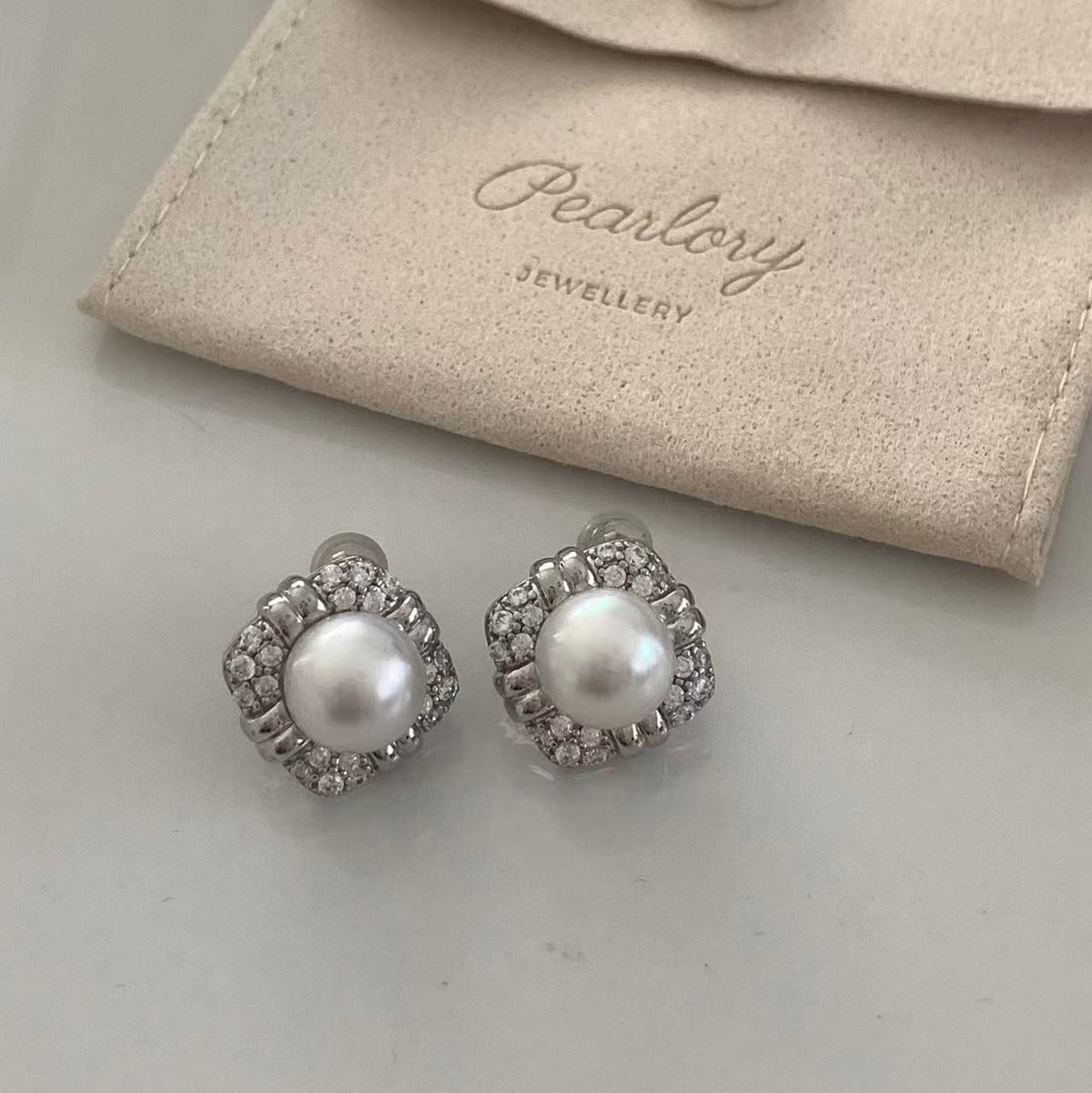 9-10mm Vintage Australian South Sea Pearl Earrings