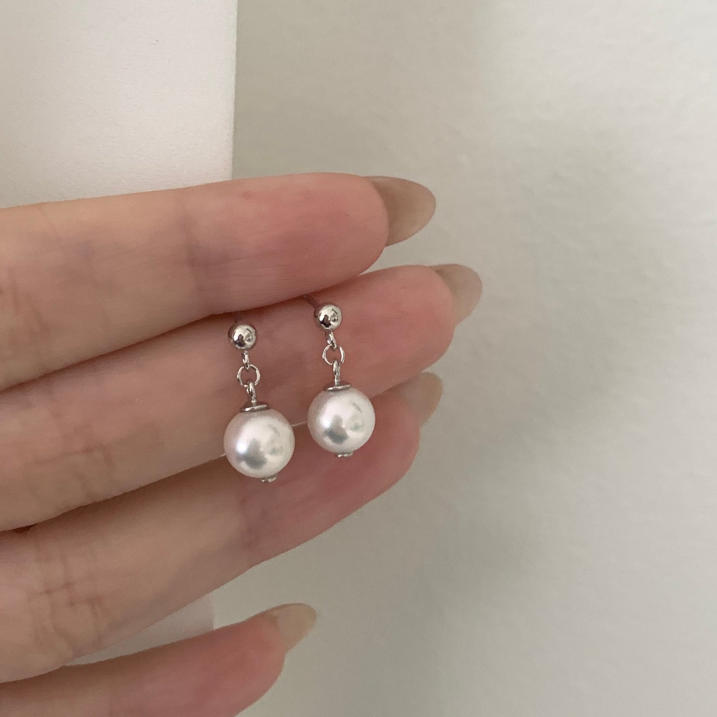 7mm Everyday Akoya Pearl Stud Earrings