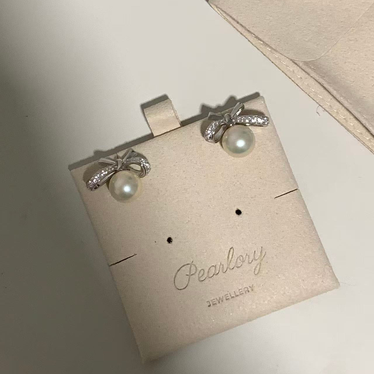 9-10mm Cream Gold Bow Freshwater Pearl Stud Earrings