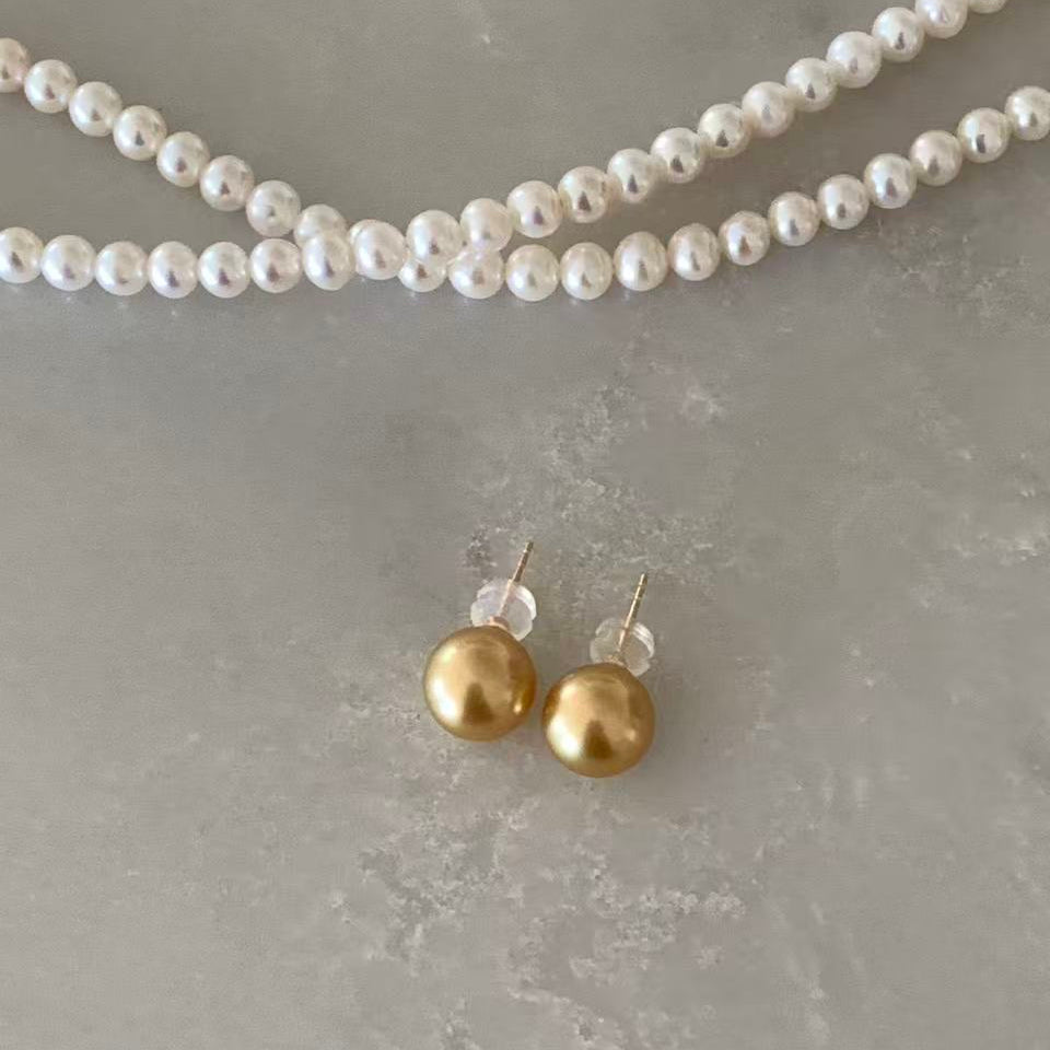 18K Gold South Sea Golden Pearl Stud Earrings