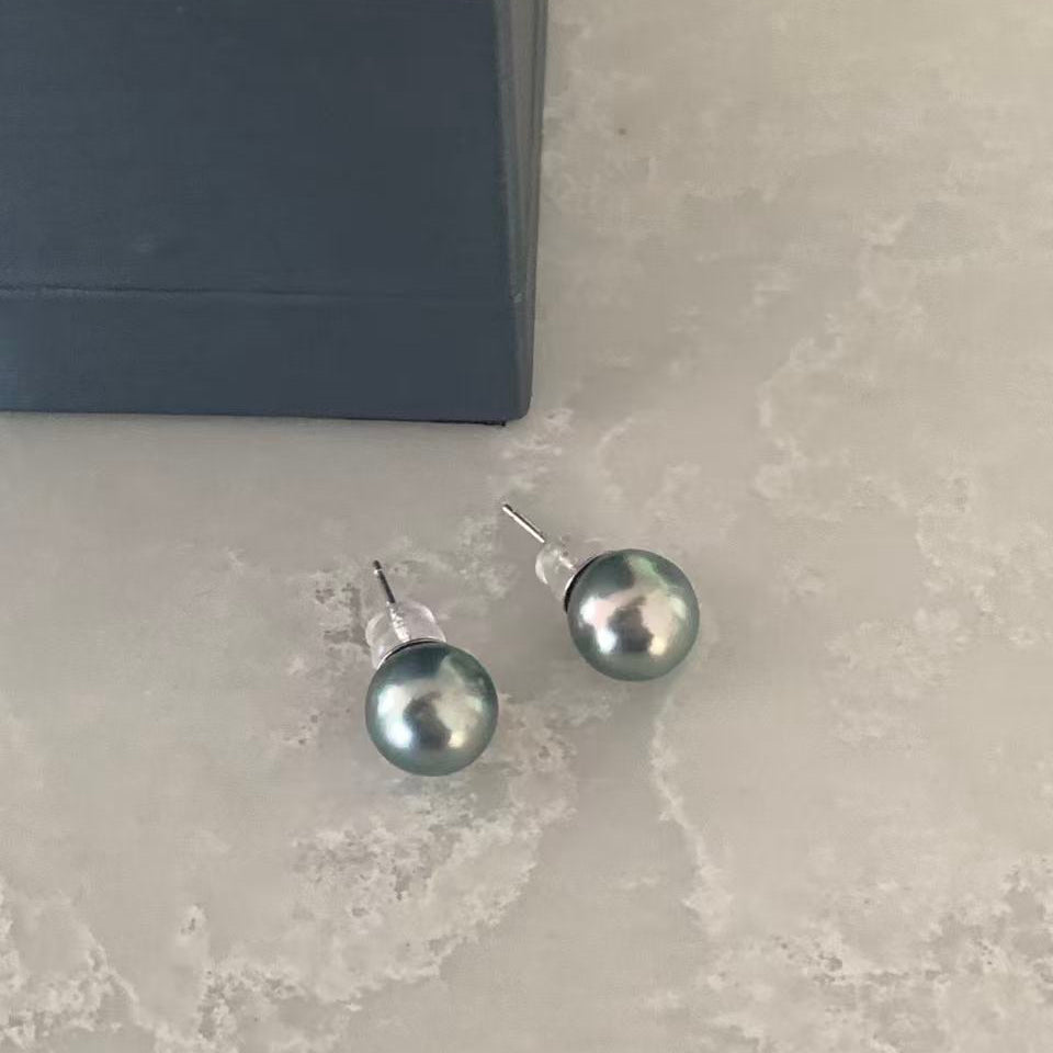 9.5mm Tahitian Pearl Stud Earrings
