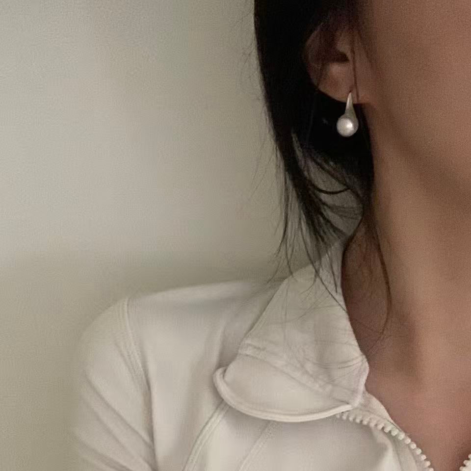 Sterling Silver South Sea Pearl High Heel Earrings