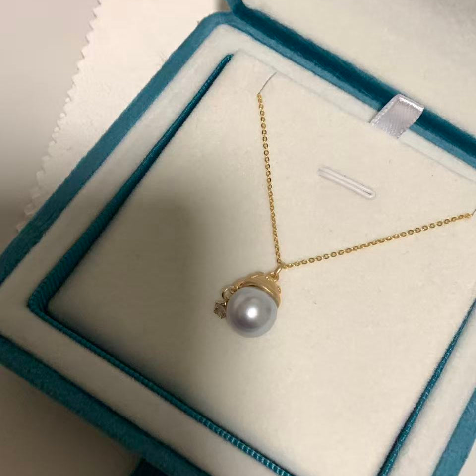Christmas Limited Edition - Gold Star Australian South Sea Pearl Necklace