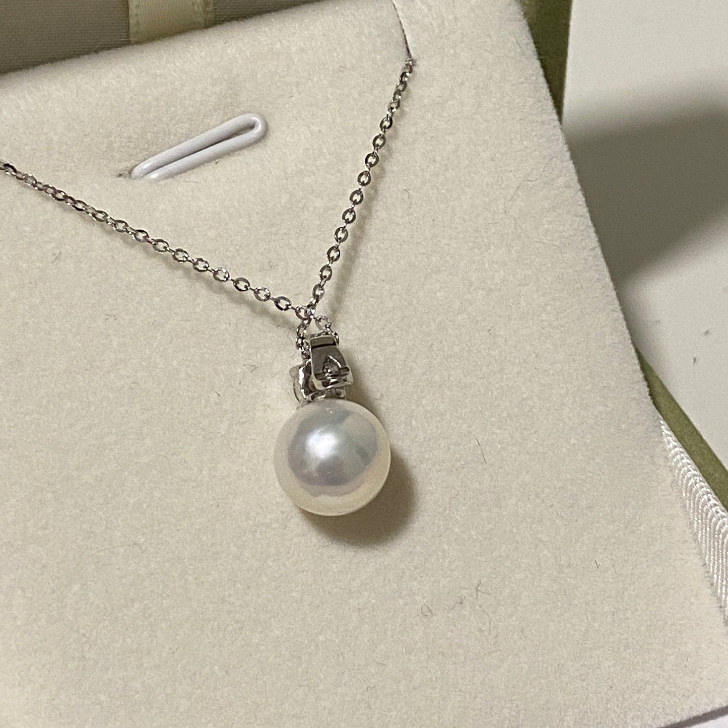 10mm Classic Aurora Freshwater Pearl Necklace
