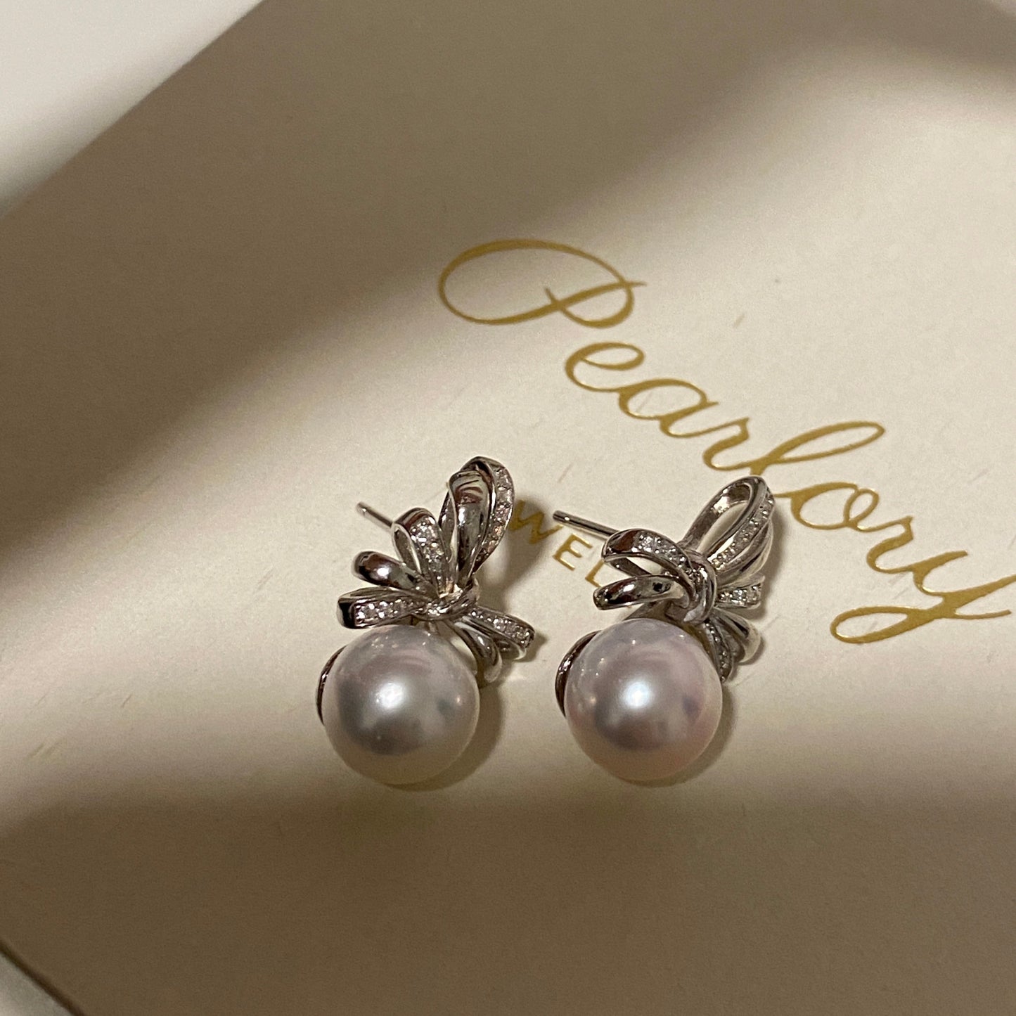 9-9.5mm Bow Australian South Sea Pearl Earrings