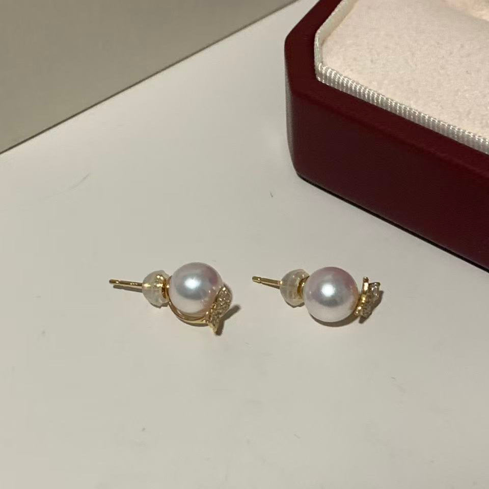 18K Gold Butterfly Akoya Pearl Stud Earrings