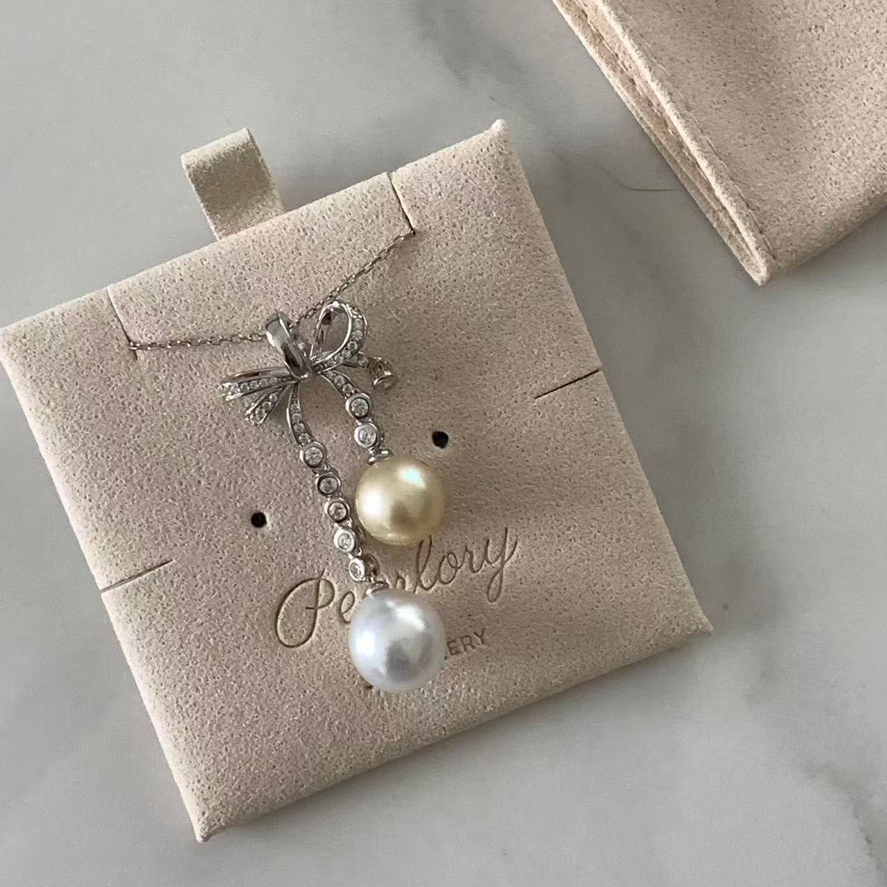 9-11mm Twin Pearl Bow Necklace