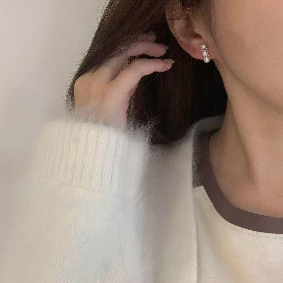 18K Gold Akoya Pearl Pea Stud Earrings