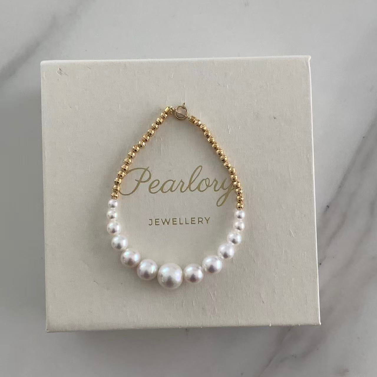 18K Yellow Gold Aurora Crescent Freshwater Pearl Bracelet