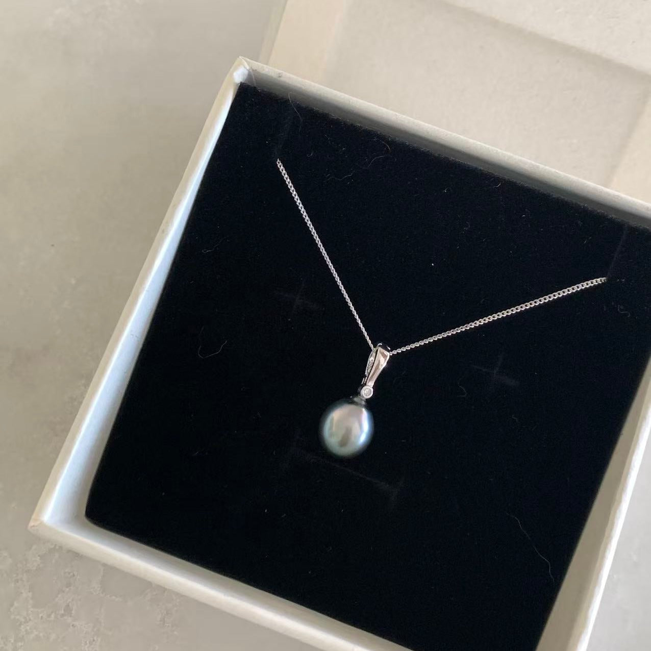 10-11mm Minimalist Tahitian Pearl Necklace