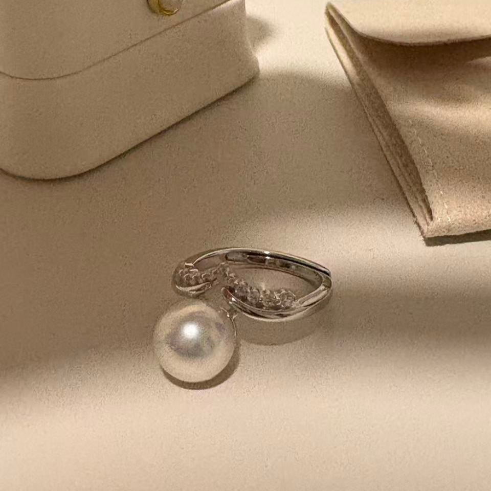 10mm Elegant V Freshwater Pearl Ring